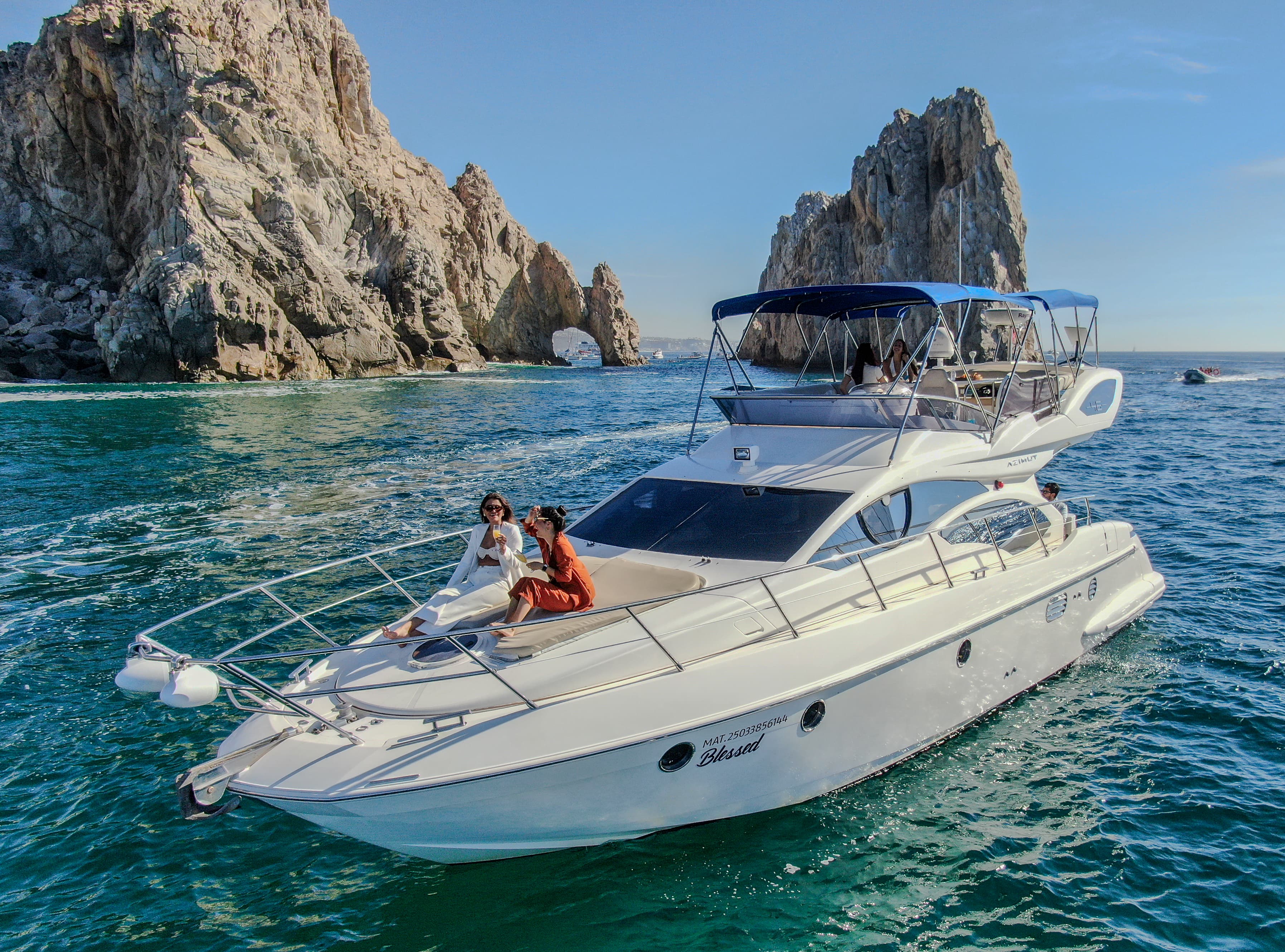 Azimut 46ft — yacht charter in Cabo San Lucas — photo 3