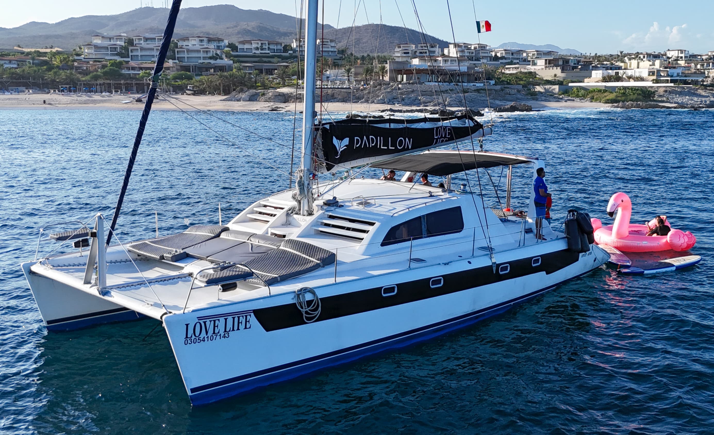 Luxury Catamaran Leopard 52ft — yacht charter in Cabo San Lucas — photo 3