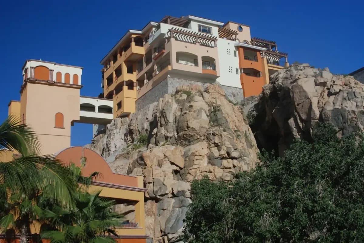 Eagle's Nest · cliffside villa