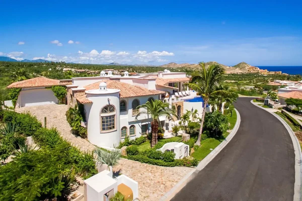Discover New Luxury Villas in Cabo San Lucas for Your 2026 Escape
