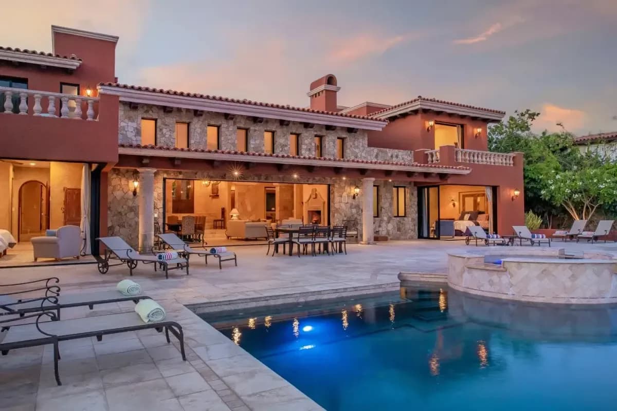 Discover Unrivaled Luxury: Beachfront Villas Cabo San Lucas for 2026