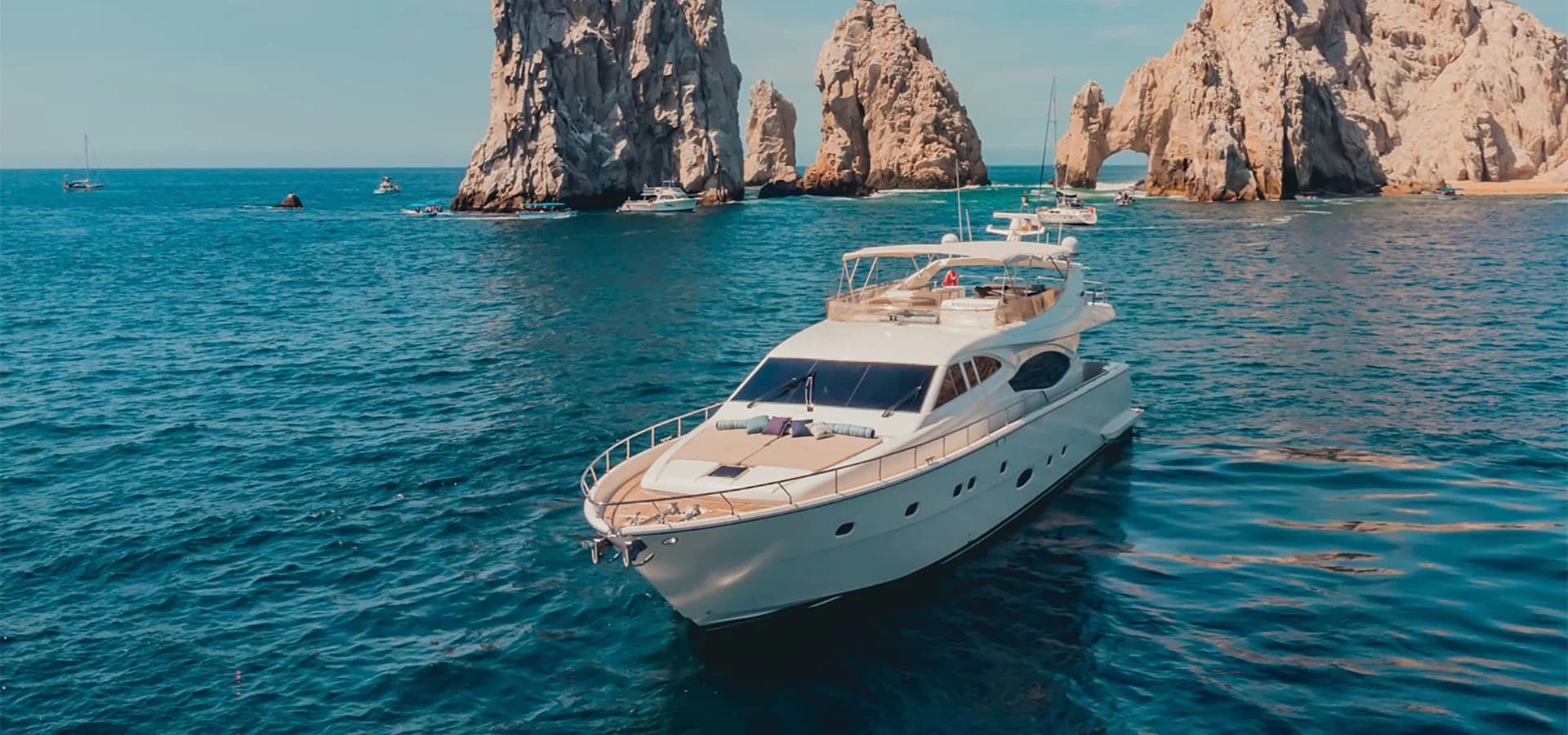 Ferretti 88ft - yacht charter in Cabo San Lucas